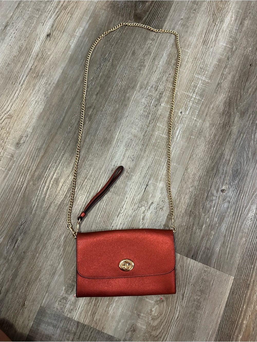 COACH Metallic Red Women's Crossbody Shoulder Bag with Gold Chain